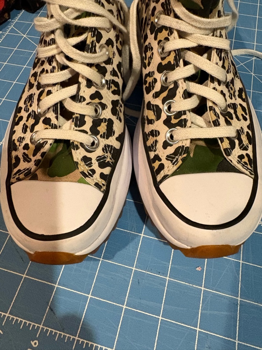 Converse Run Star Camo Leopard Platform Sneaker - Picture 9 of 12